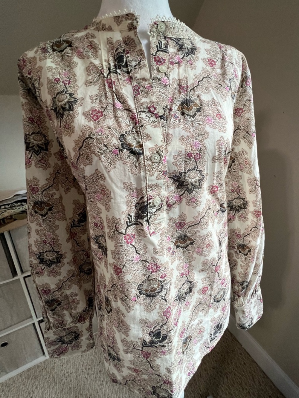 Talbots Printed Tunic Blouse in Cream and Pink - Picture 2 of 10
